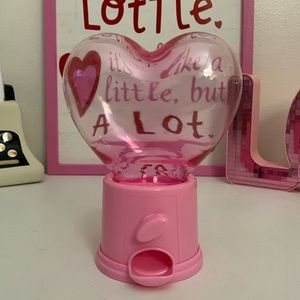Valentine's Day Heart Shape Plastic Snack Dispenser. New.